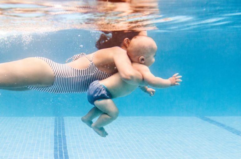 Babies gehen wieder auf Entdeckungsreise